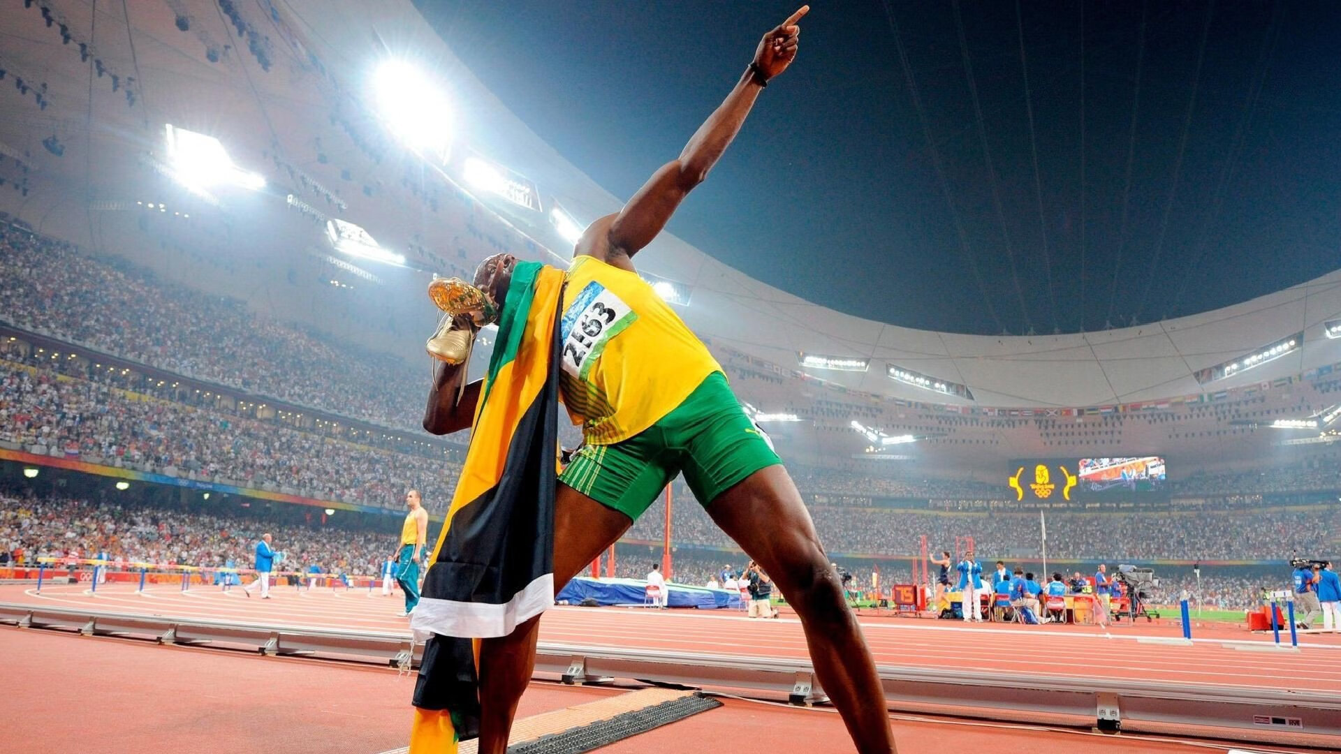 3-1!曼城狂造3神迹,哈兰德双响打崩黑马,瓜帅盛赞比肩梅罗凭啥?