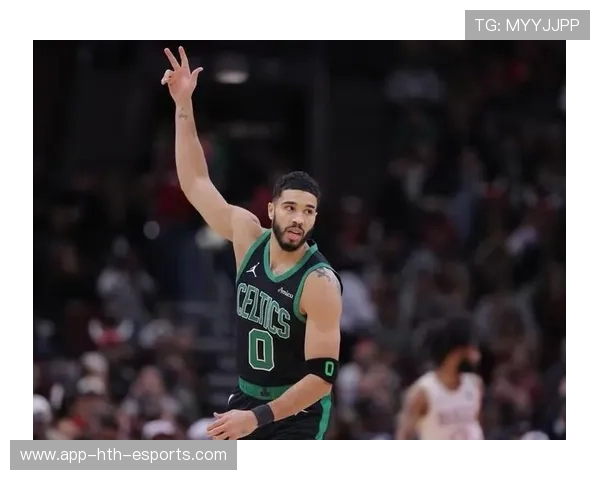 塔图姆底角接球三分命中,波士顿外线开闸